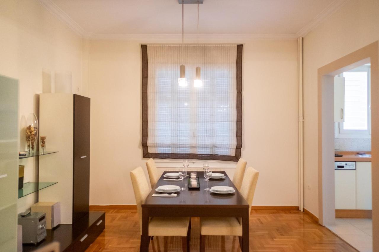 Two Bedroom Apt In Syntagma - Ermou Area أثينا المظهر الخارجي الصورة