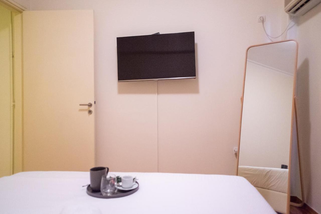 Two Bedroom Apt In Syntagma - Ermou Area أثينا المظهر الخارجي الصورة