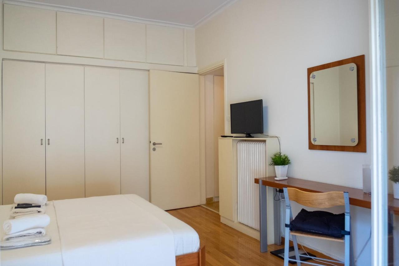 Two Bedroom Apt In Syntagma - Ermou Area أثينا المظهر الخارجي الصورة