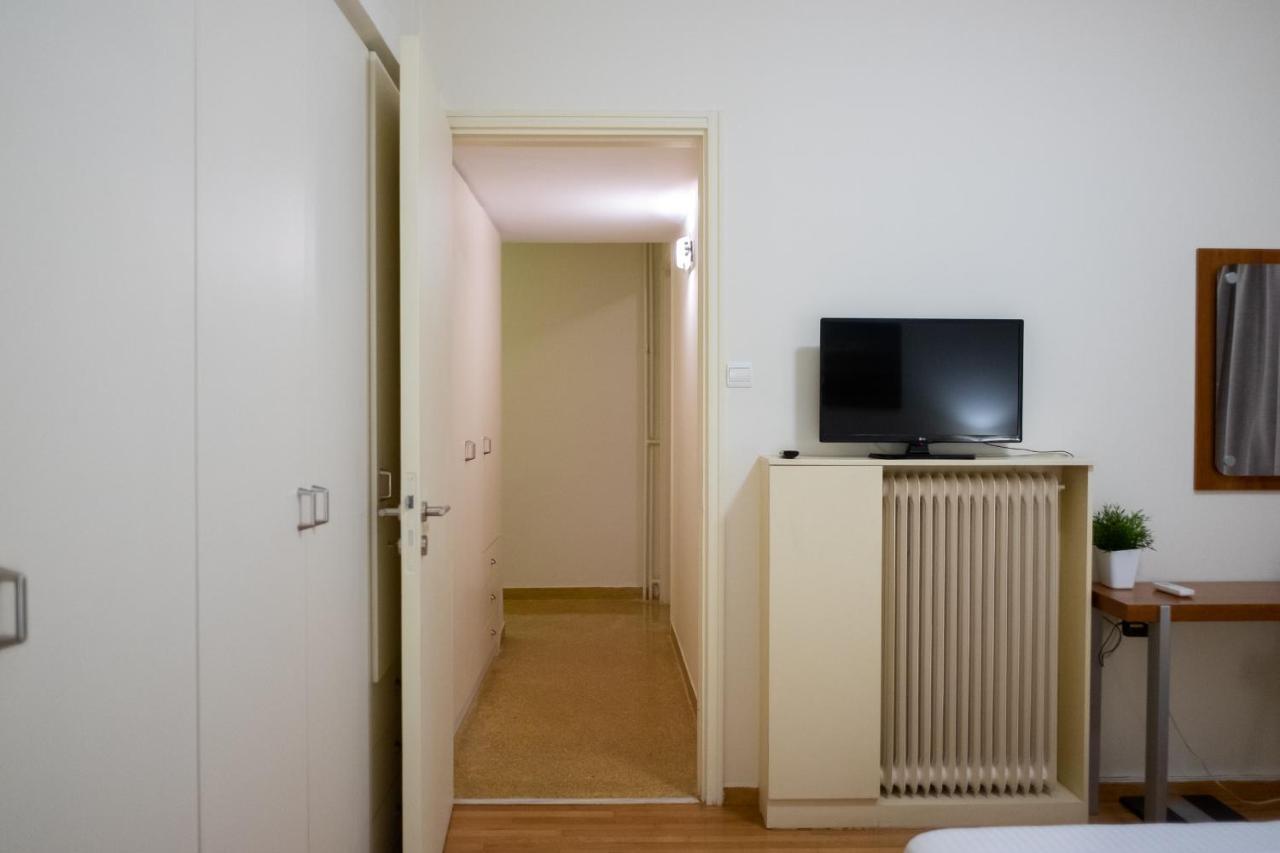Two Bedroom Apt In Syntagma - Ermou Area أثينا المظهر الخارجي الصورة